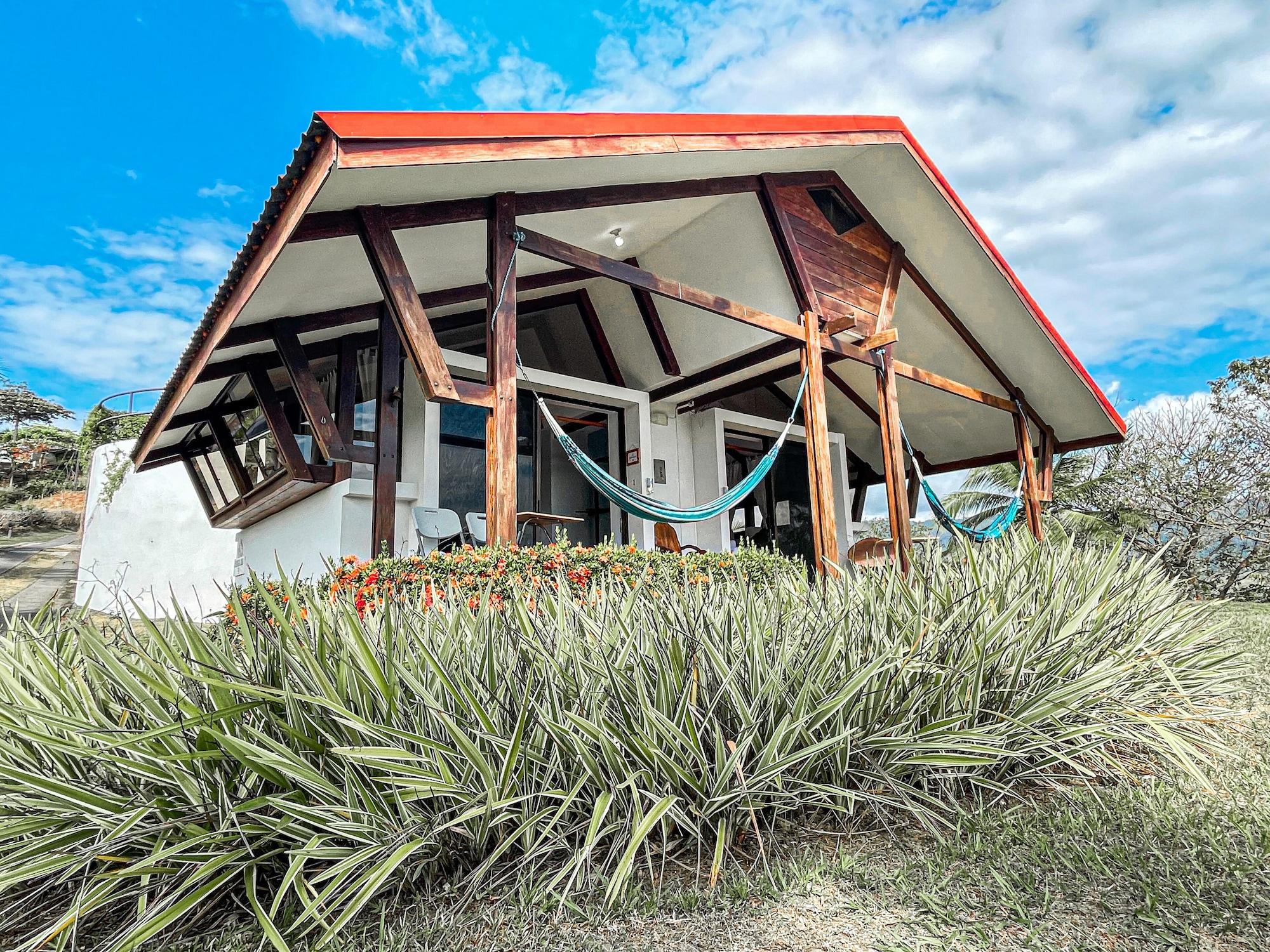 Surf Synergy All-Inclusive Surf Retreat Jaco Exterior photo