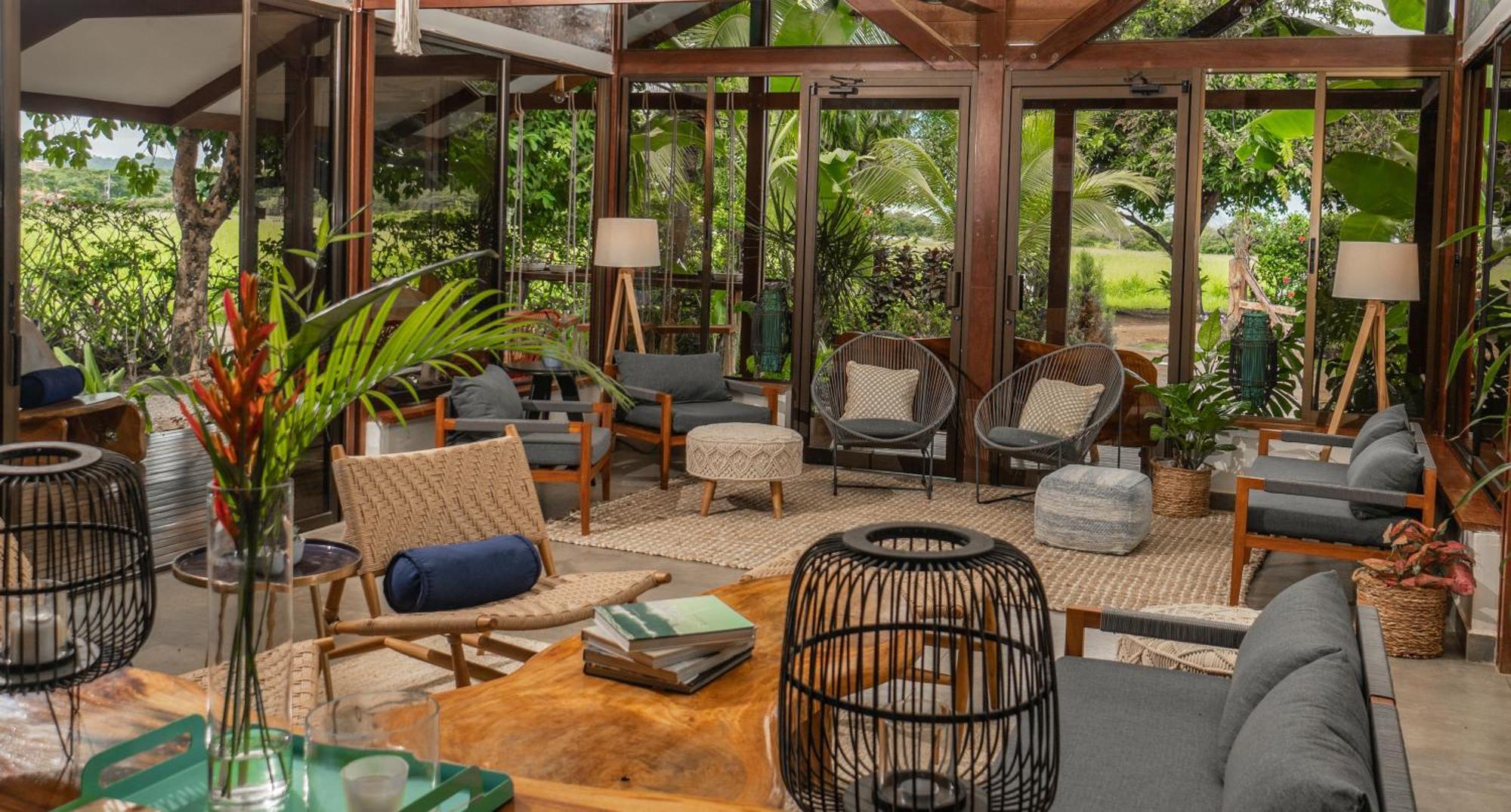 Surf Synergy All-Inclusive Surf Retreat Jaco Exterior photo